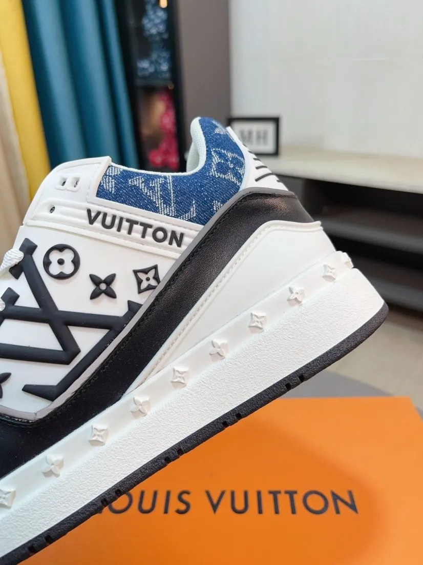 Men's men's shoes 💰620🌹🌹 Comes with a full set of packaging "Loui* Vuitto*" LV's new Gaobang sports and casual shoes. Imported first-layer cowhide ➕ Imported sheepskin lining is high-end and comfortable, and the original outsole is light and wear-resistant! Purely handmade, details determine quality! Code number 38-44